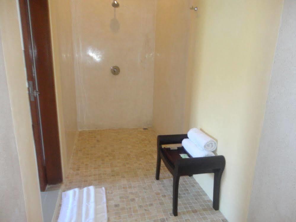Md Guesthouse By Best Deals Asia Hospitality 塞米亚克 外观 照片