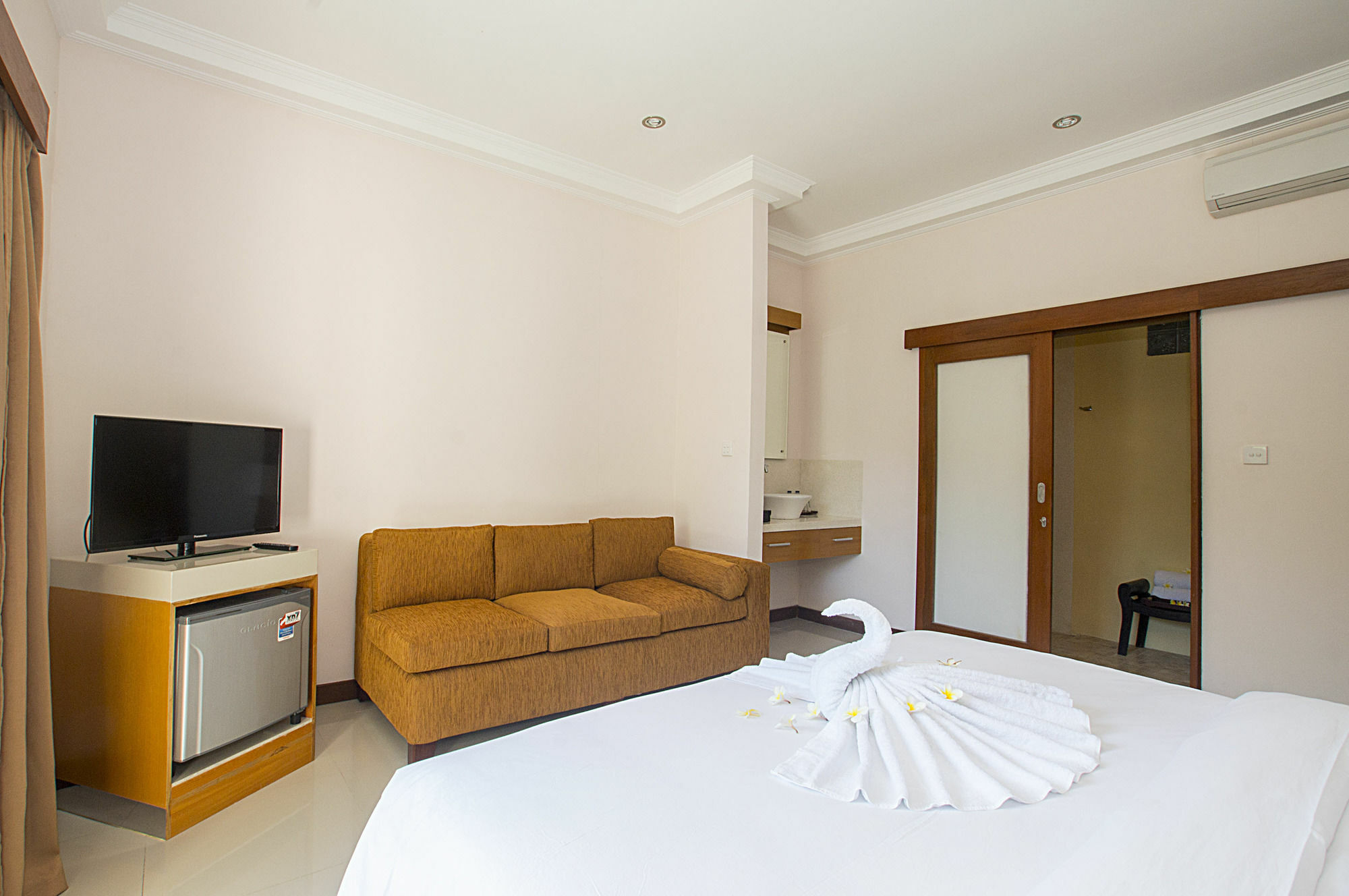 Md Guesthouse By Best Deals Asia Hospitality 塞米亚克 外观 照片