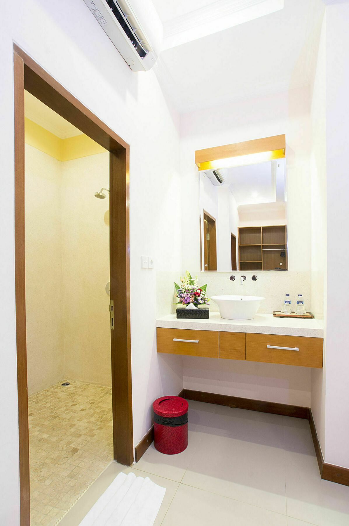 Md Guesthouse By Best Deals Asia Hospitality 塞米亚克 外观 照片
